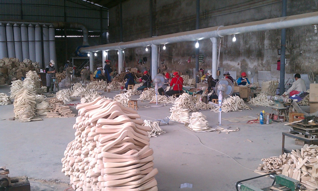 JINLEE Hanger Factory Workshop - 10,000m² Manufacturing Facility in Guangxi China