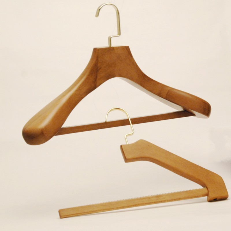 Premium Beech Wood Hanger with Gold Hook - JINLEE Featured Product